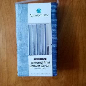 Comfort Bay textured shower curtain